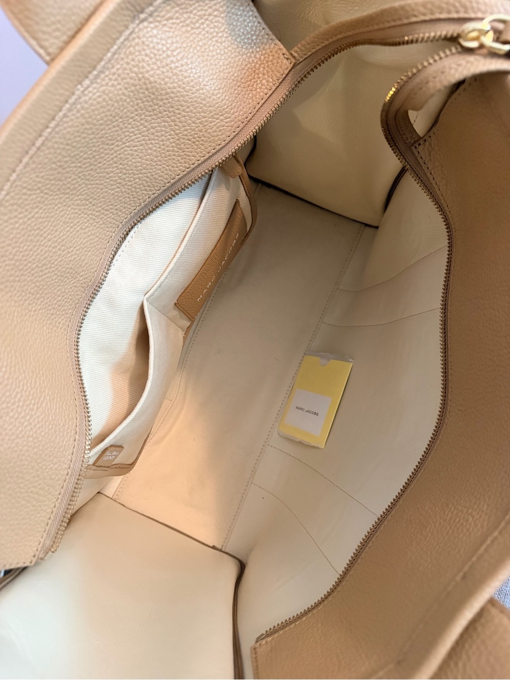 Marc Jacobs Leather Large The Tote Bag - Picture 9 of 10